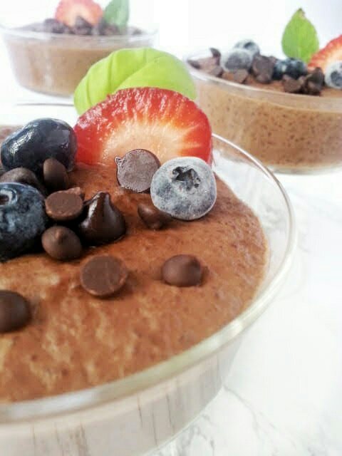 This decadent Dairy-free Vegan Chocolate Tapioca Pudding is creamy and so easy to make. It's food allergy friendly and made with healthy ingredients. Great for a sweet dessert or for a kid friendly snack paired with fresh fruit. #healthydessert #dairyfree #vegandessert #paleodessert #kidsdessert